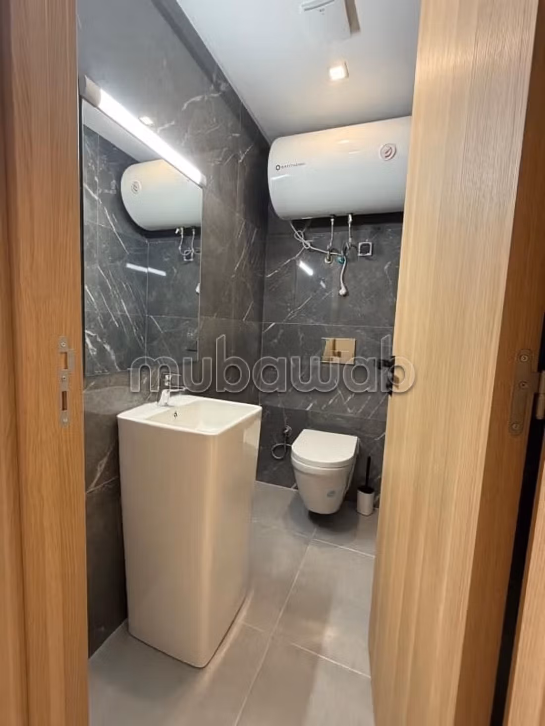 Appartamento arredato nuovo a Hay Riad