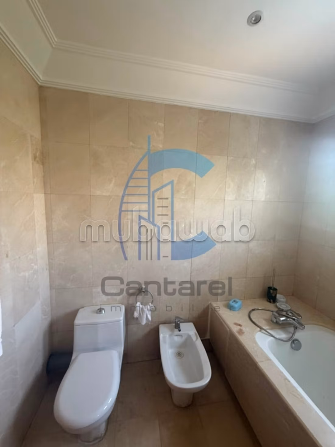 Spacious Apartment Location Gandhi