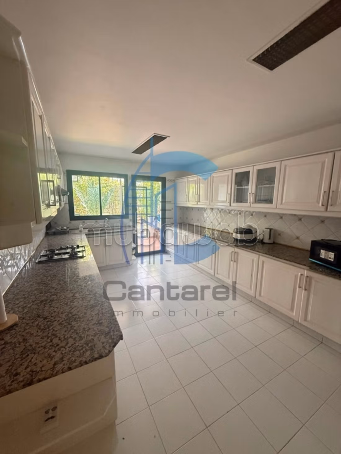 Spacious Apartment Location Gandhi