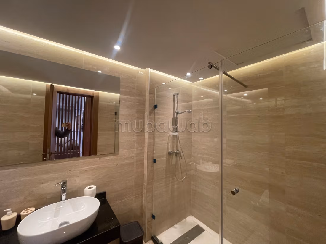 Apartments for rent in Guéliz. Total area 82 m². Satellite system and secure residence