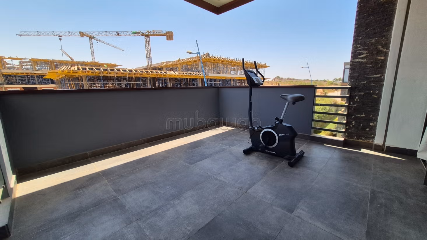 Appartamento arredato con vista mare