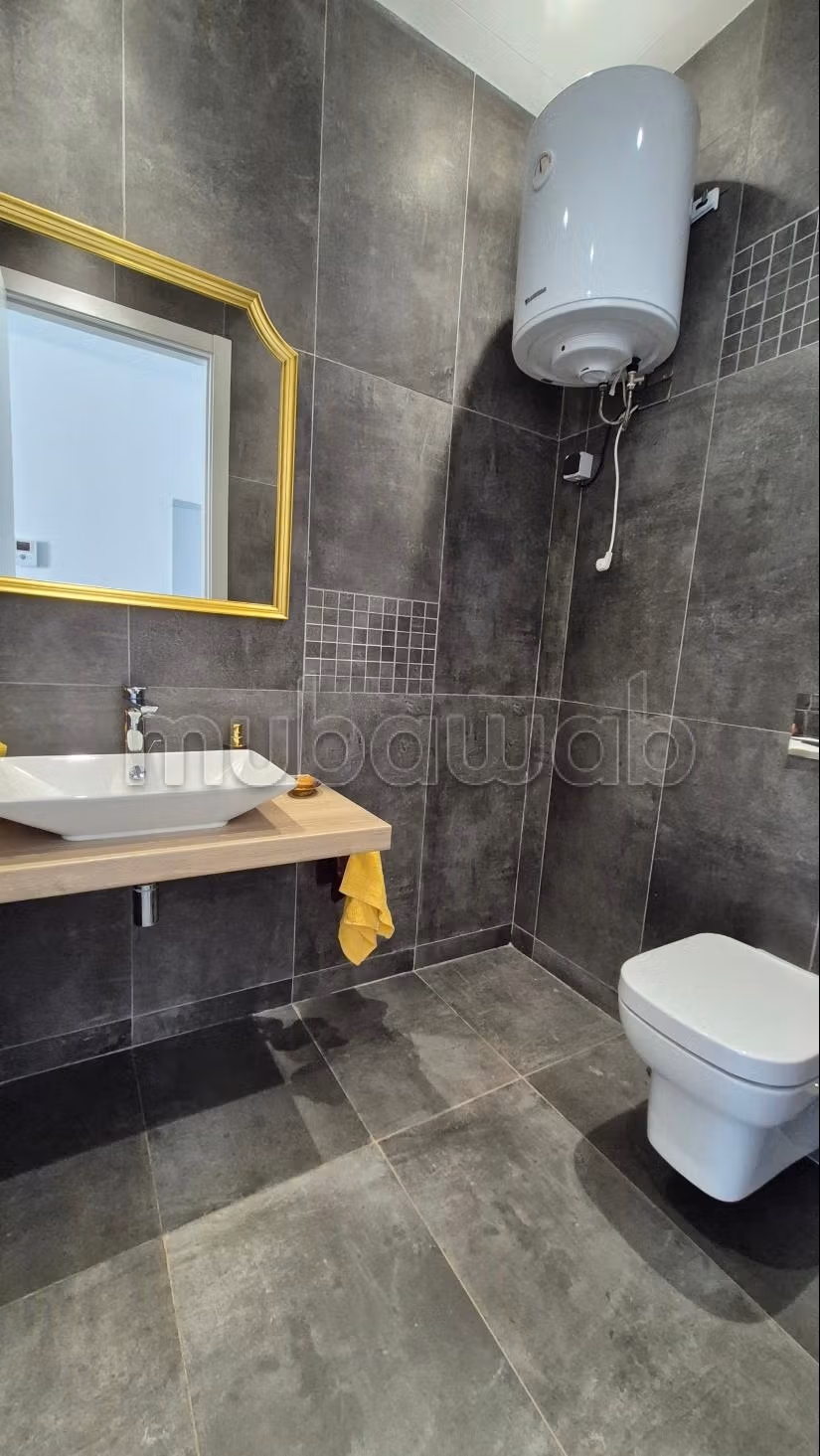 Appartamento arredato con vista mare