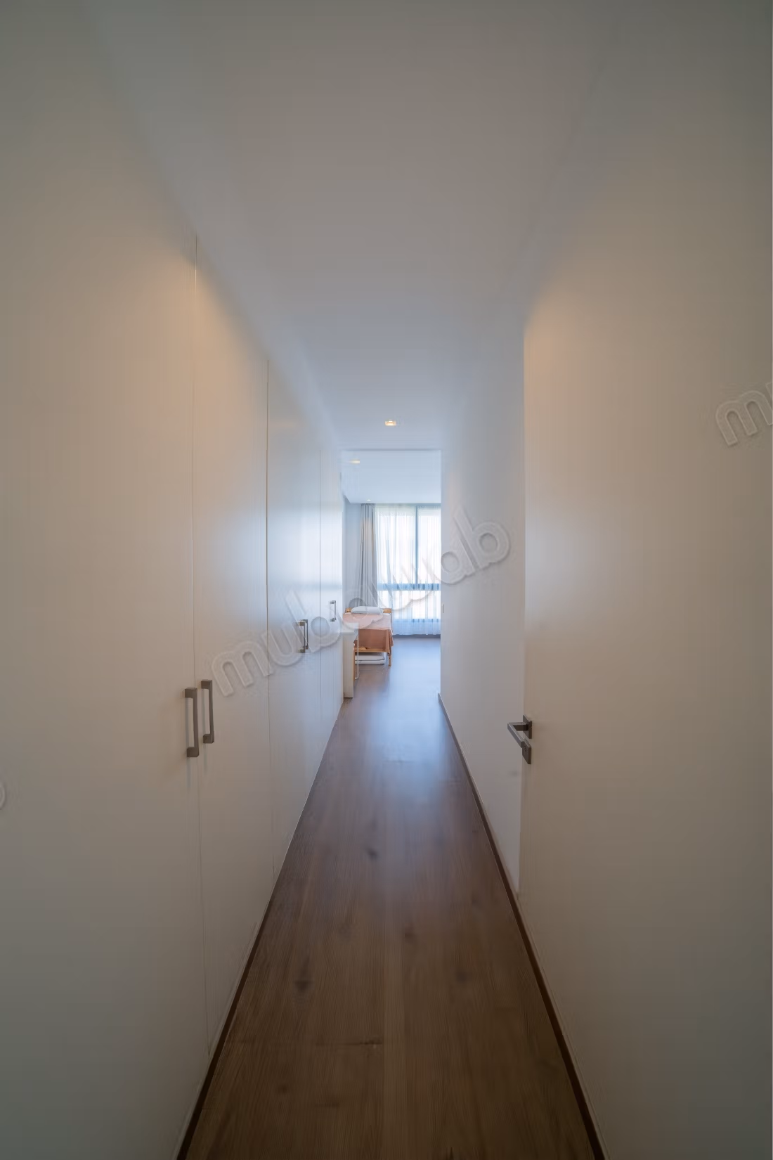 Gemeubileerd appartement met zeezicht