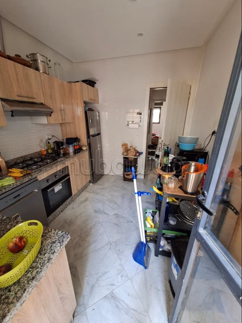 Appartement te koop in Martil. 2 slaapkamers. Goed ingericht