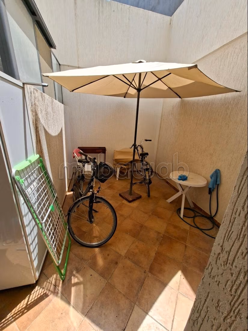 Appartement te koop in Martil. 2 slaapkamers. Goed ingericht