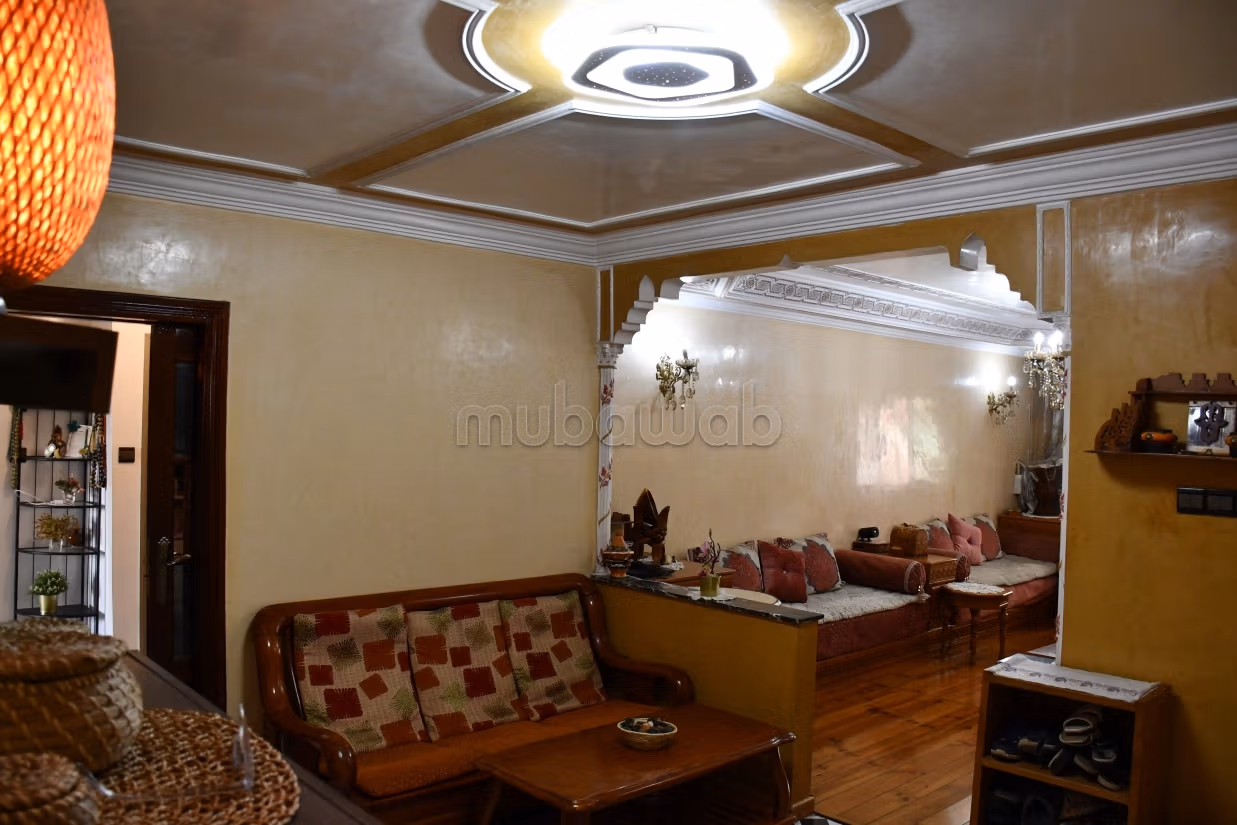 Appartement à l'achat à Salmia 2.2 belles chambres. Bien meublé