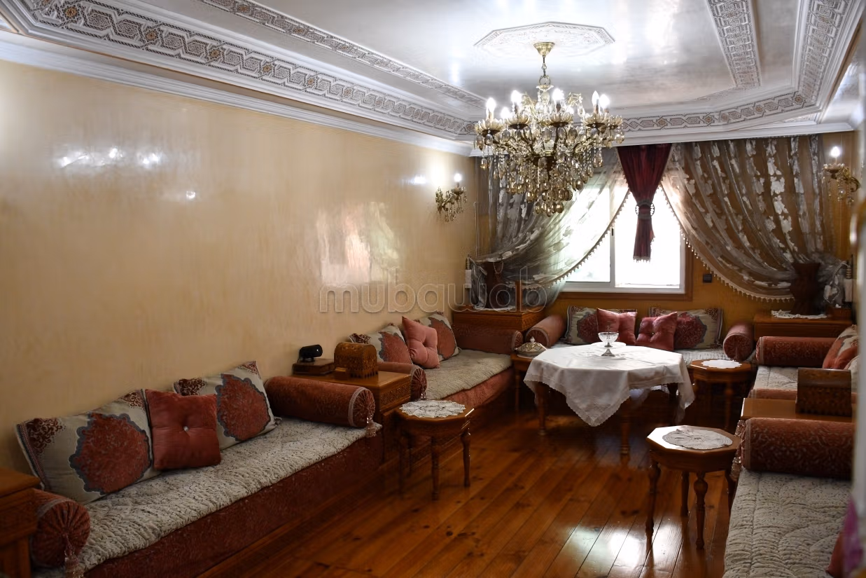 Appartement à l'achat à Salmia 2.2 belles chambres. Bien meublé — 2