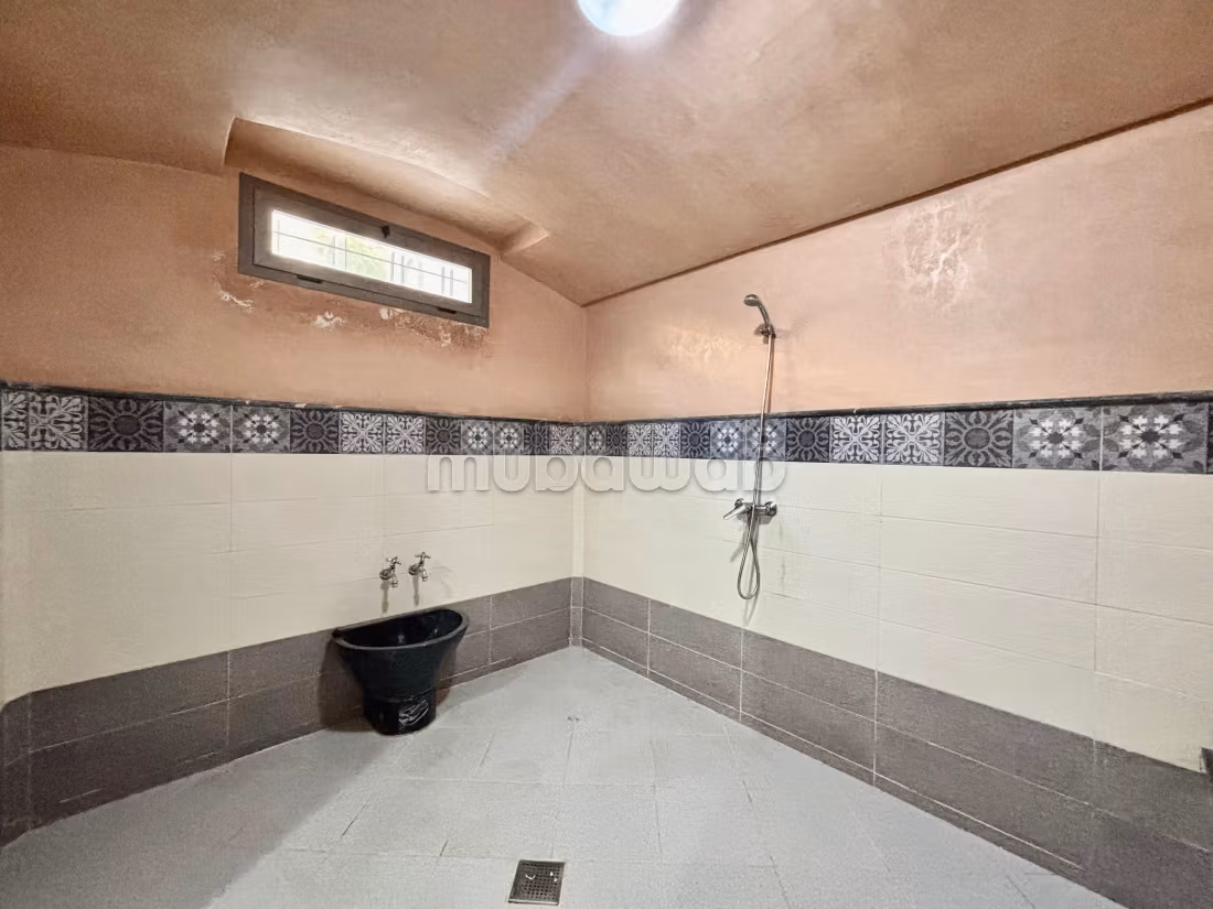 4 Bedroom Villa with Pool in Tamaris, Renovated