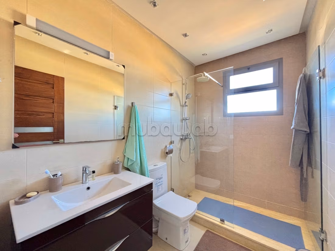 4 Bedroom Villa with Pool in Tamaris, Renovated