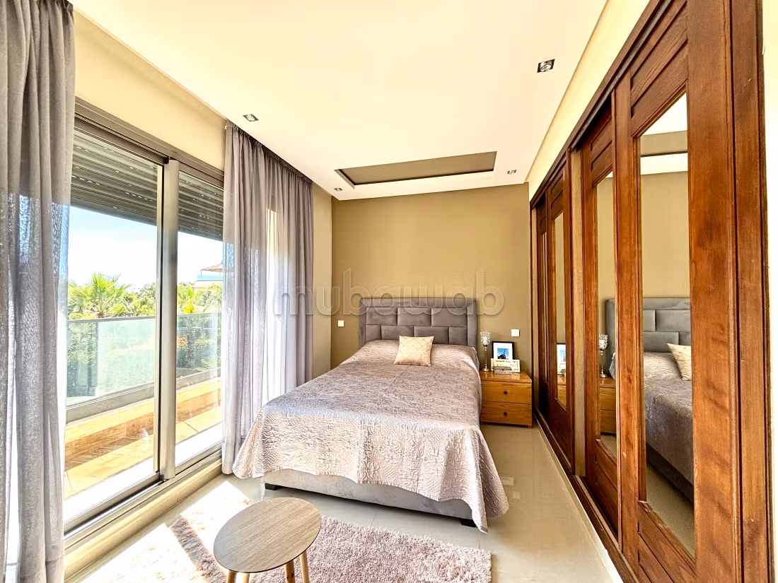 4 Bedroom Villa with Pool in Tamaris, Renovated