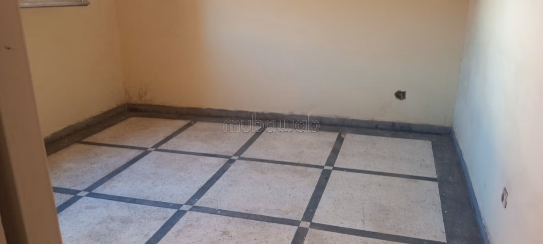 Maison en vente à Berrechid. 
Surface de 184 m². 
Grand balcon