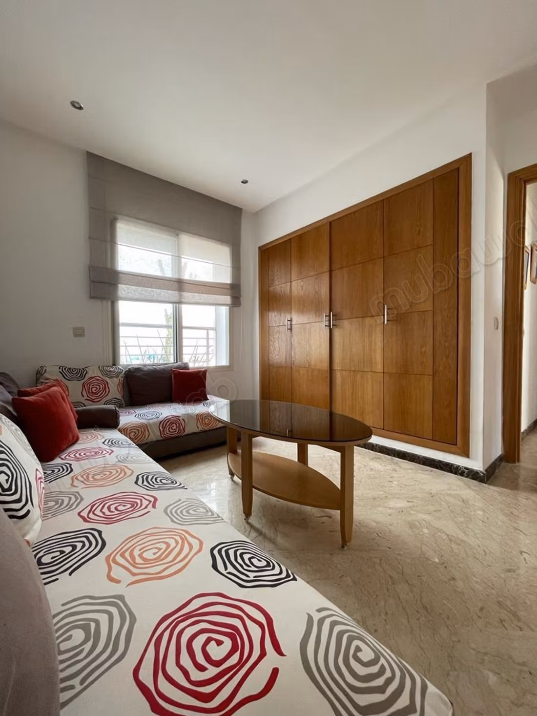 Luxueus gemeubileerd 2-slaapkamer appartement met terras