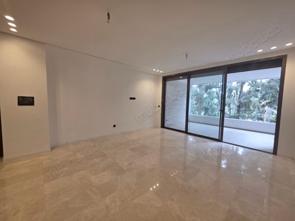 New apartment never used at the Orangerie
