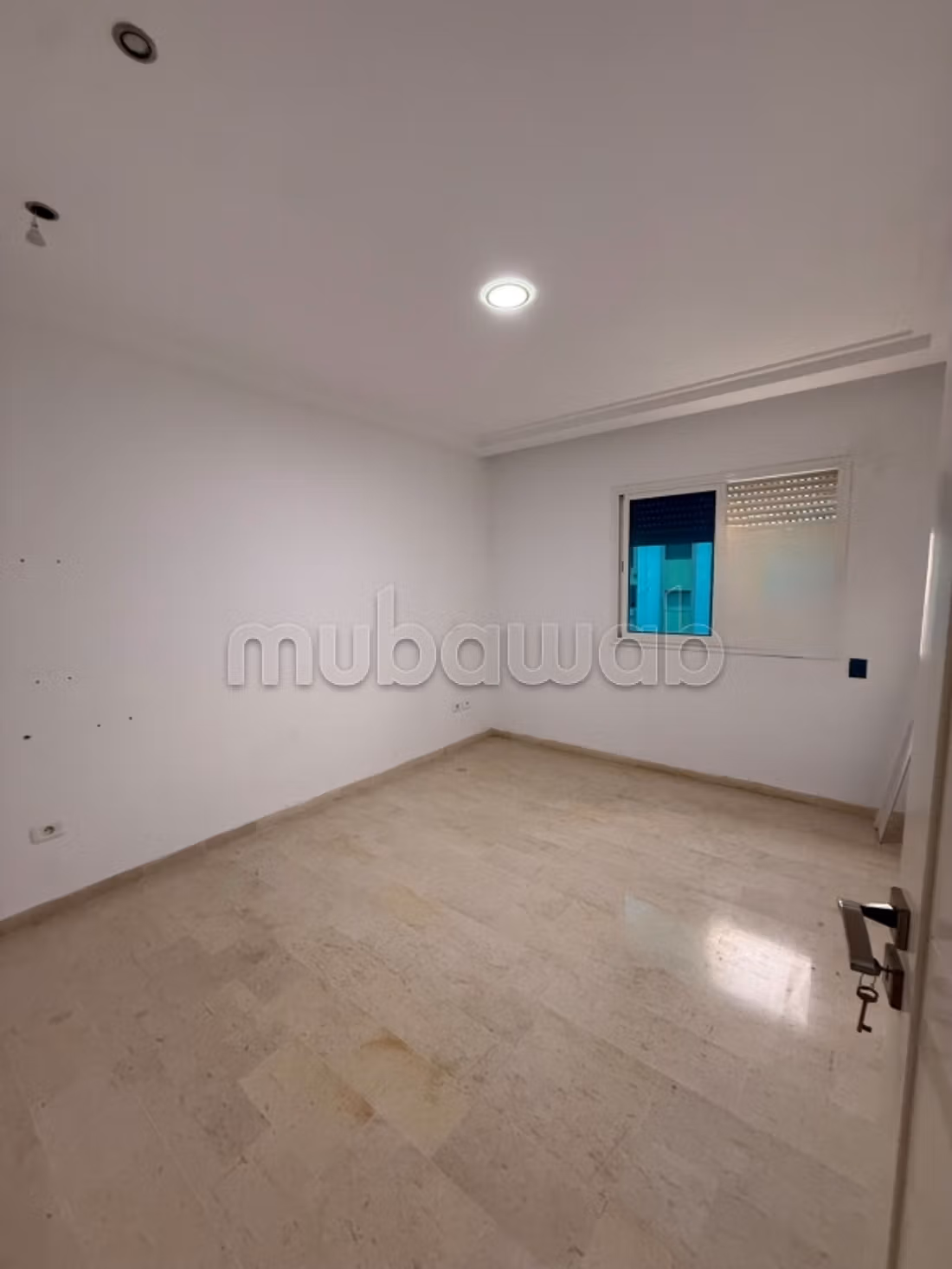 Appartamento S2 di alta classe in affitto nel quartiere Nkhilet