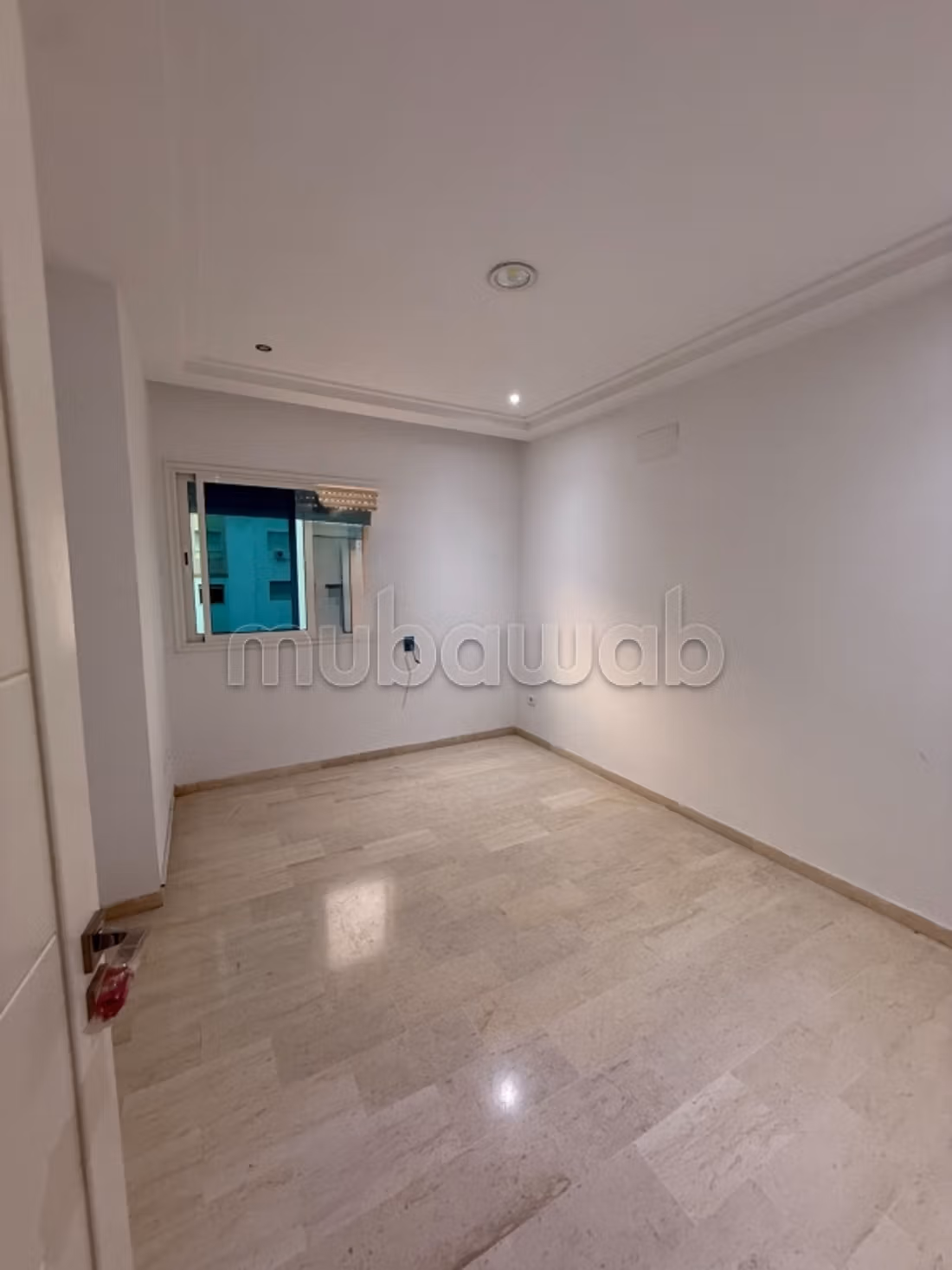 Appartamento S2 di alta classe in affitto nel quartiere Nkhilet