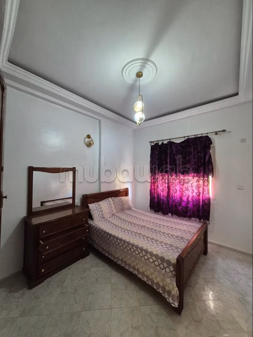 Bellissimo appartamento in affitto a Nouvelle Ville. Superficie di 100 m². Arredato