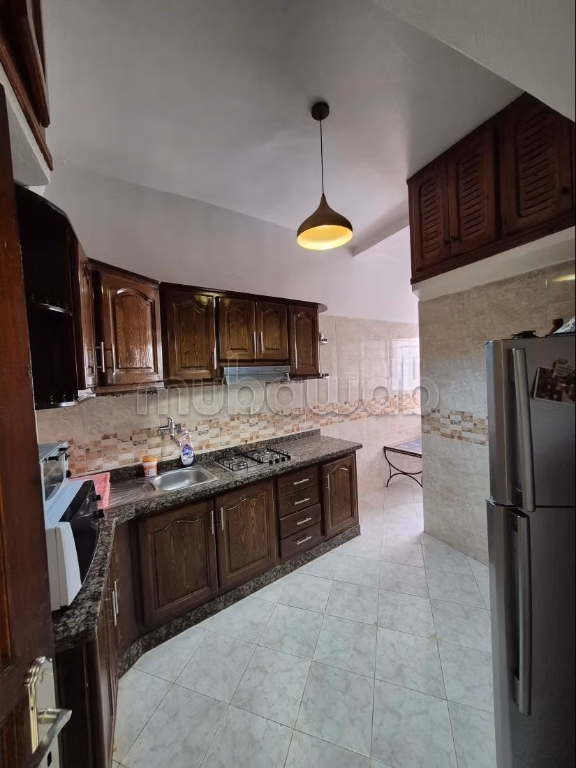 Bellissimo appartamento in affitto a Nouvelle Ville. Superficie di 100 m². Arredato