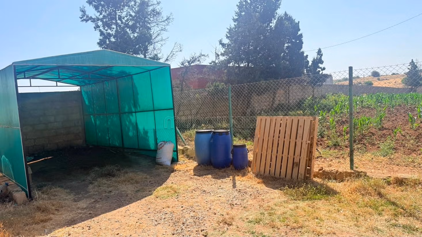 Magnifieke volledig uitgeruste boerderij van 2 hectare te koop