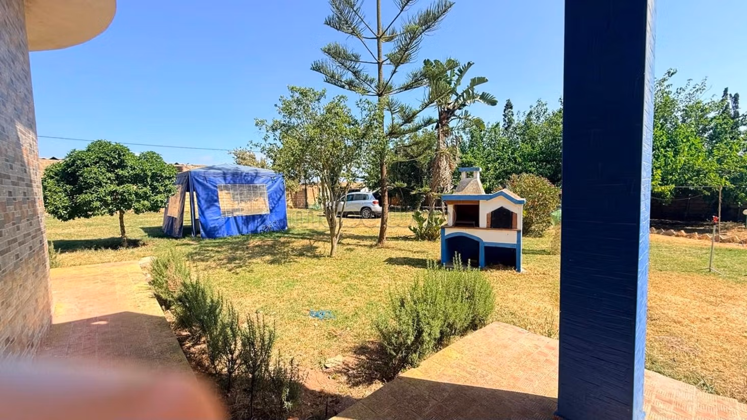 Magnifieke volledig uitgeruste boerderij van 2 hectare te koop