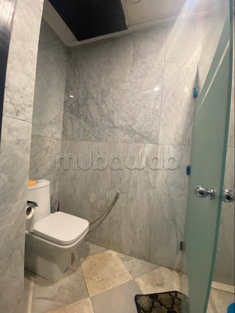 Apartamento de vacaciones en alquiler en Nueva Ciudad. Superficie de 135 m². Ascensor y garaje