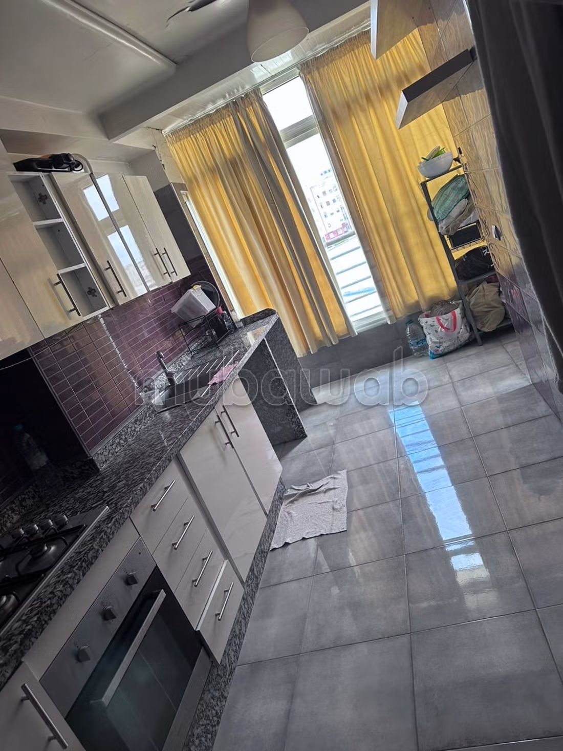 Vend appartement à Oulfa.
2 chambres agréables.
Avec garage et ascenseur — 5