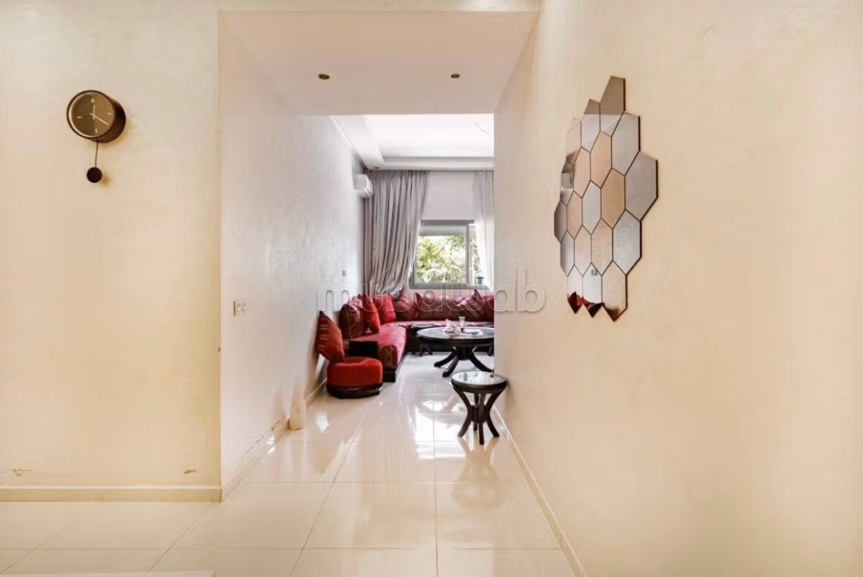 Affitta questo appartamento a El Mansouria. Superficie totale 80 m². Arredato