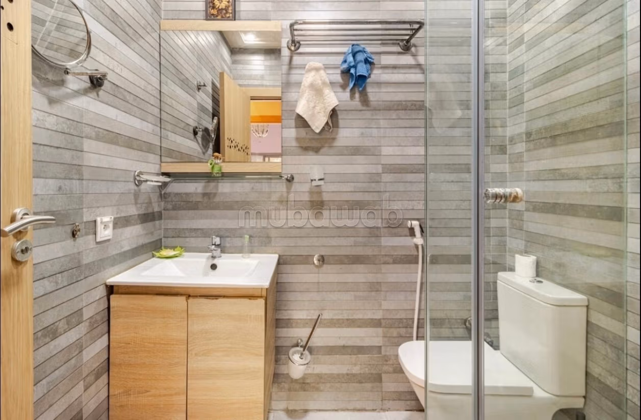 Affitta questo appartamento a El Mansouria. Superficie totale 80 m². Arredato