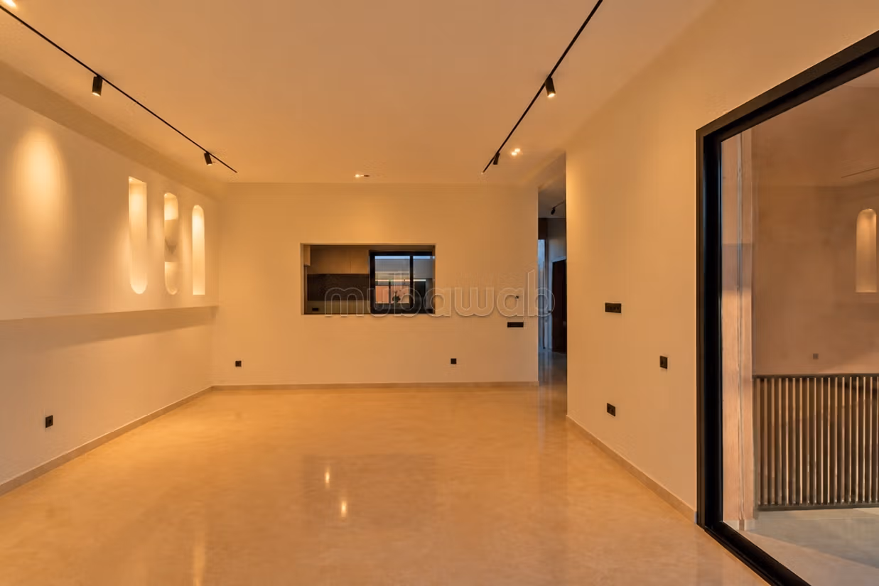 Villa moderne en 3 niveaux, 5 chambres