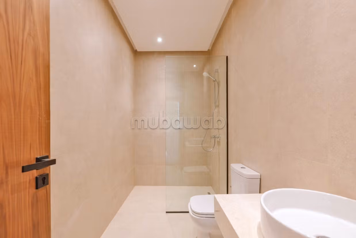 Villa moderne en 3 niveaux, 5 chambres