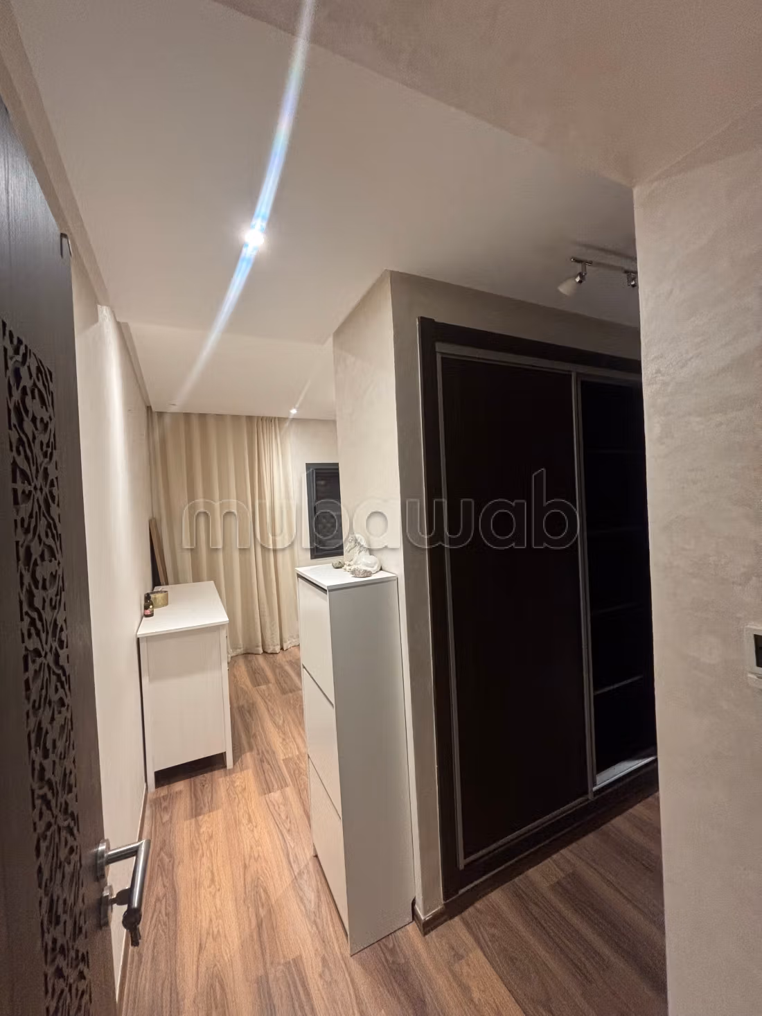 In affitto - Splendido appartamento arredato con piscina a Jenan El Ali