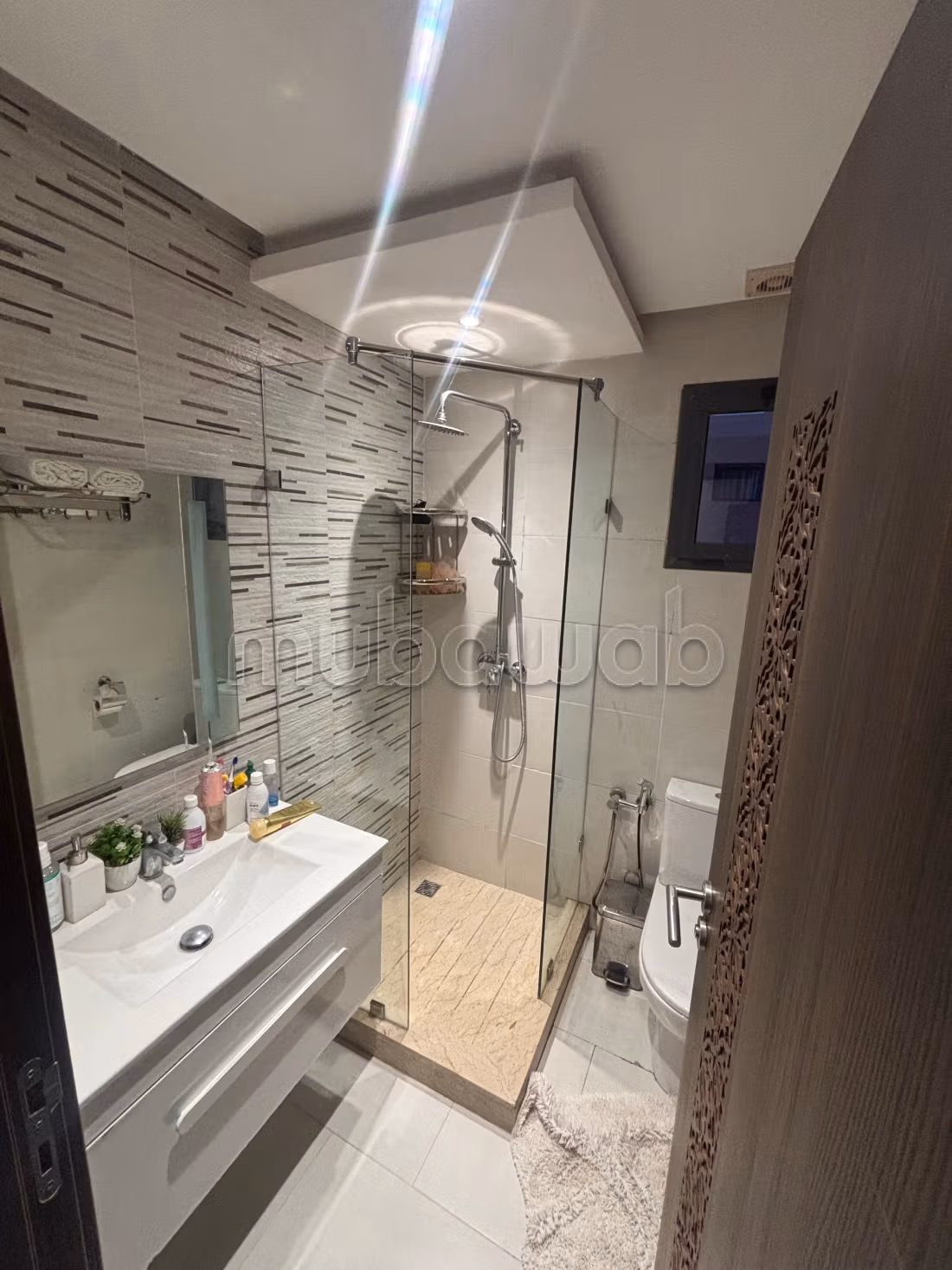 In affitto - Splendido appartamento arredato con piscina a Jenan El Ali