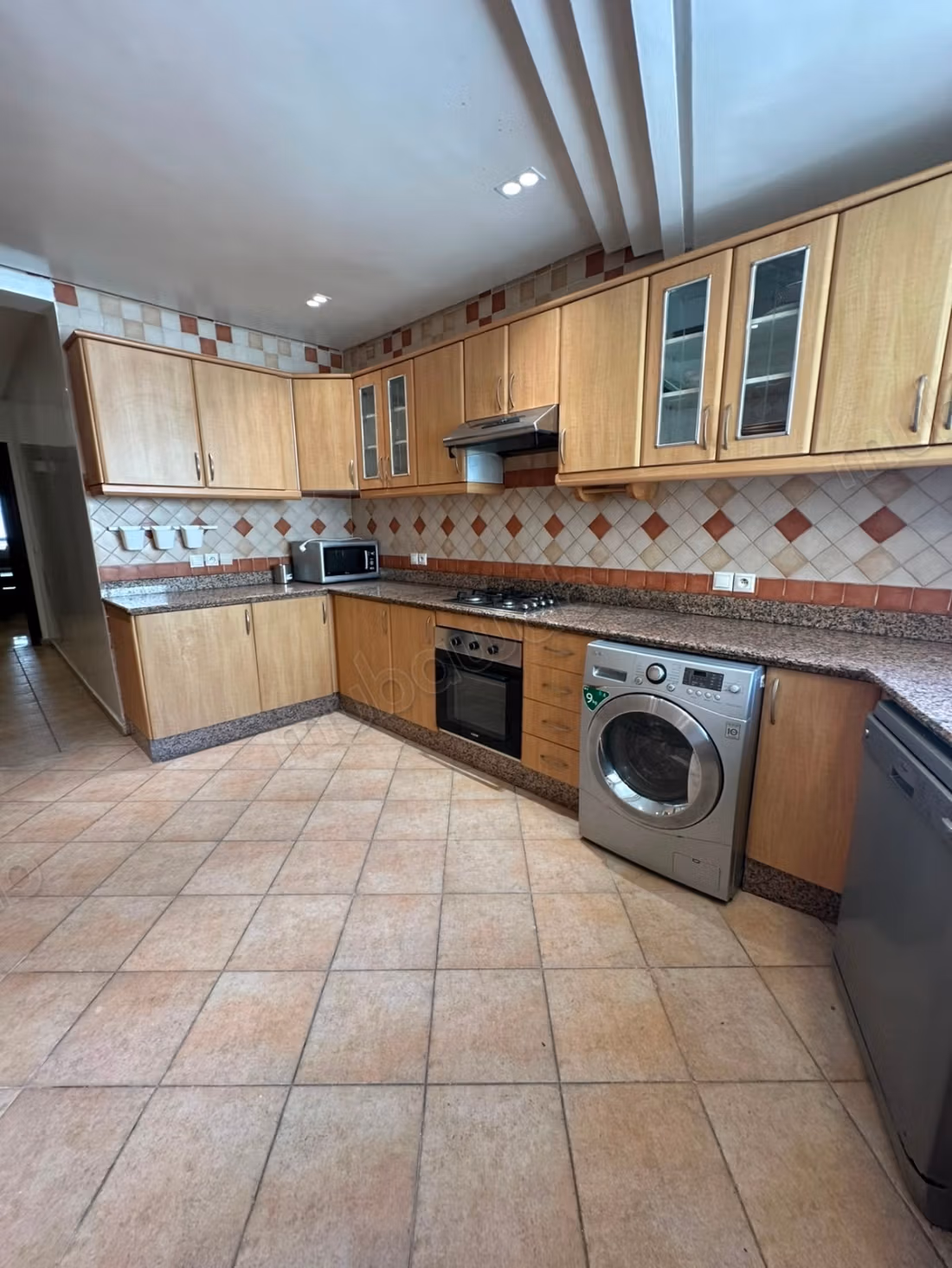 Appartement racine 
3 chambre meuble