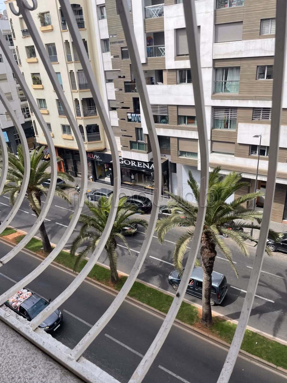 Appartement rénové 3 chambres – 4ᵉ étage – Boulevard Ghandi