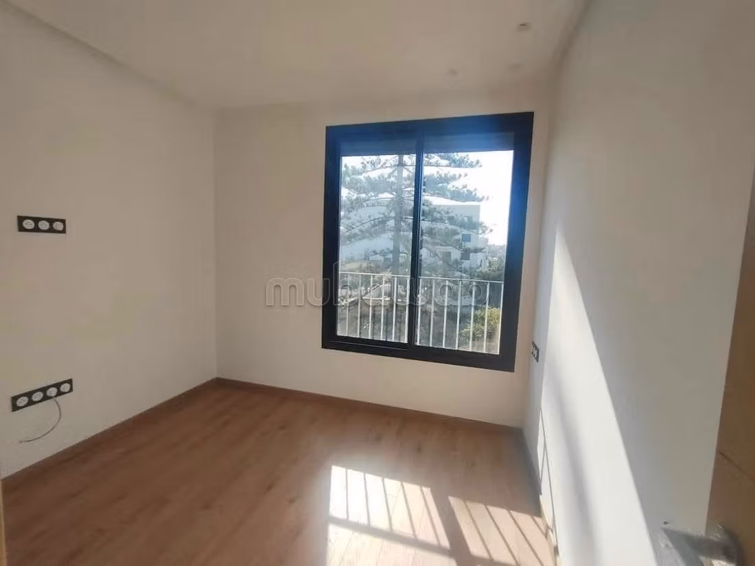 Empty apartment 64m² Palmier 7300 Dh