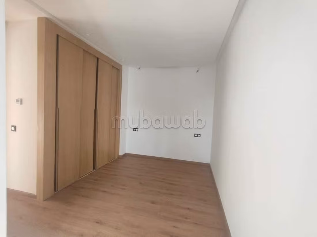 Empty apartment 64m² Palmier 7300 Dh