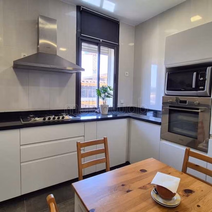 Appartamento in Affitto di 197.0 m² a Dar Bouazza, Tamaris1