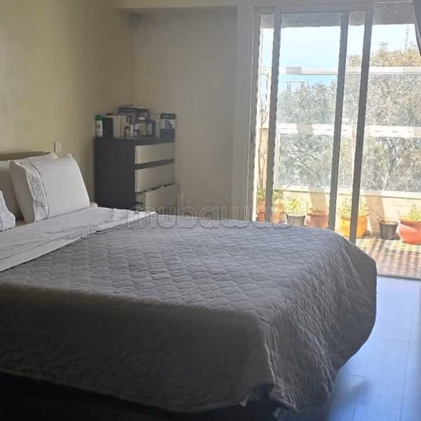 Appartement à Vendre de 180.0 m² à Casablanca, 
Hopitaux — 6
