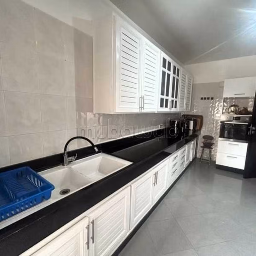 Appartamento in Affitto di 184.0 m² a Rabat, Riyad