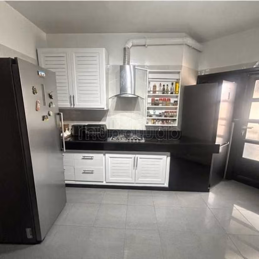 Appartamento in Affitto di 184.0 m² a Rabat, Riyad