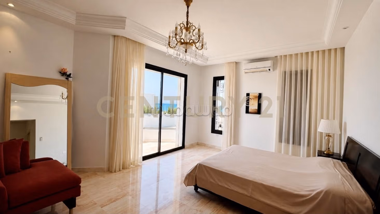 À louer villa S6 vacances à Jinéne Beni Khiar