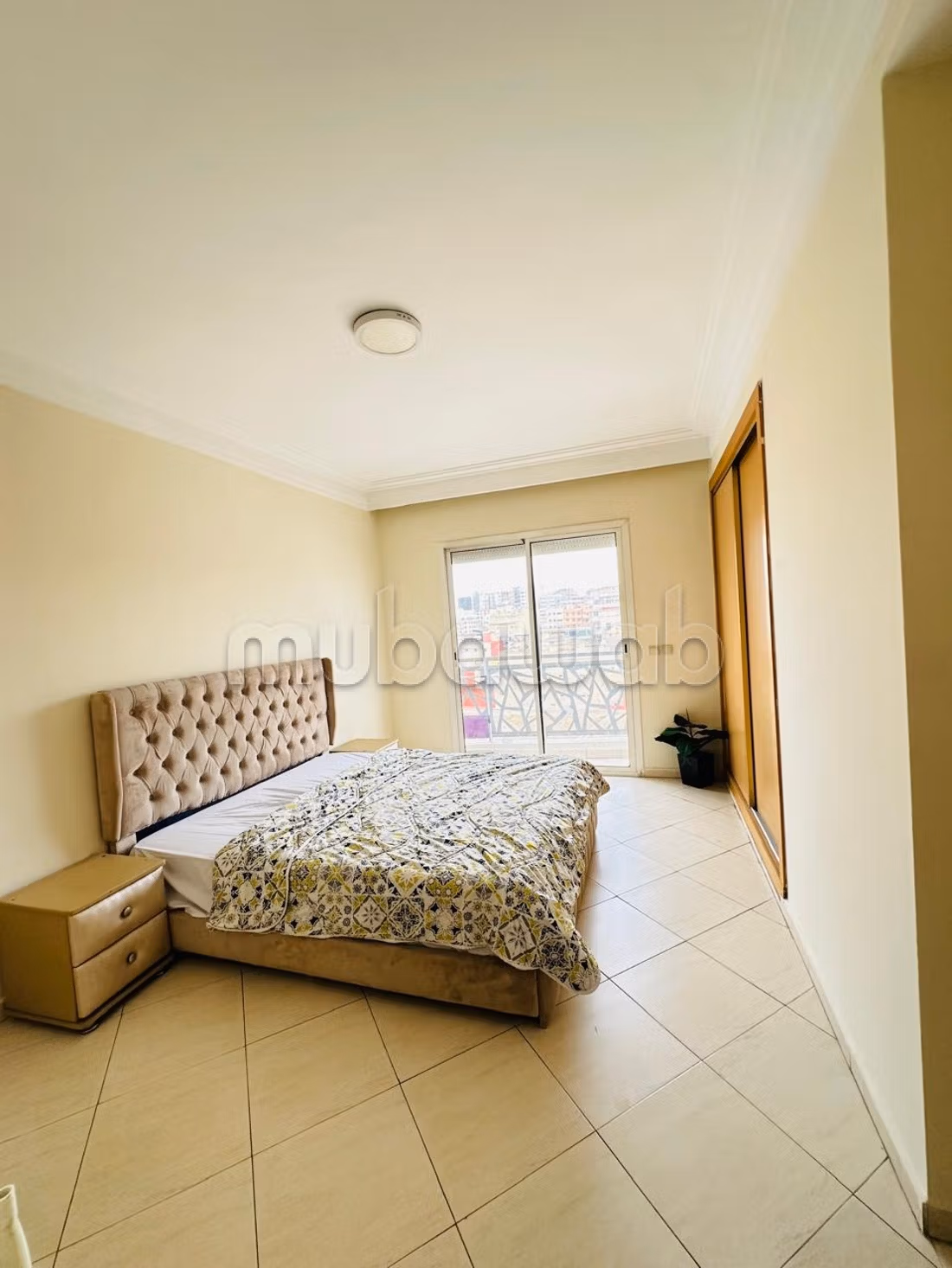 Bellissimo appartamento in affitto a Roches Noires. Superficie totale 55 m². Arredato