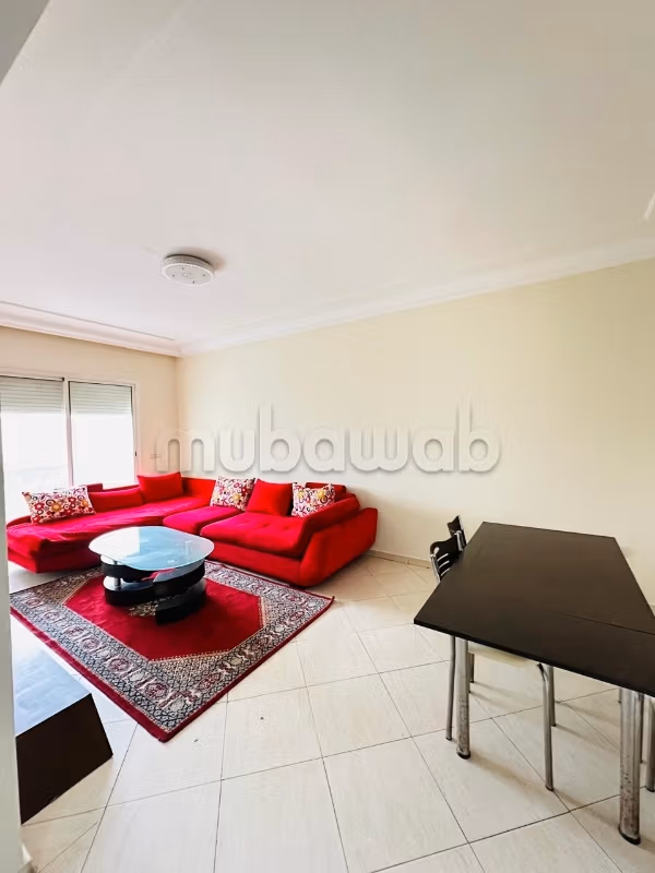 Très bel appartement en location à Roches Noires. Surface totale 55 m². Meublé