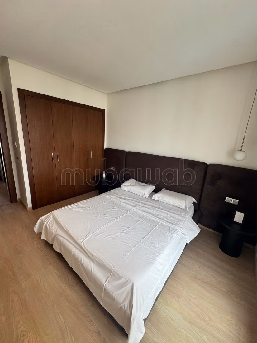 Beautiful apartment for rent in Souissi. 2 pleasant bedrooms. Air conditioning and fireplace