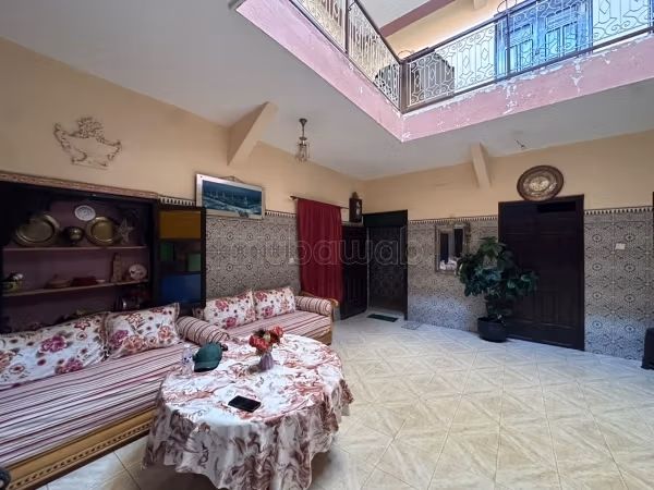 Grande riad intitolato da ristrutturare - Quartiere Kasbah
