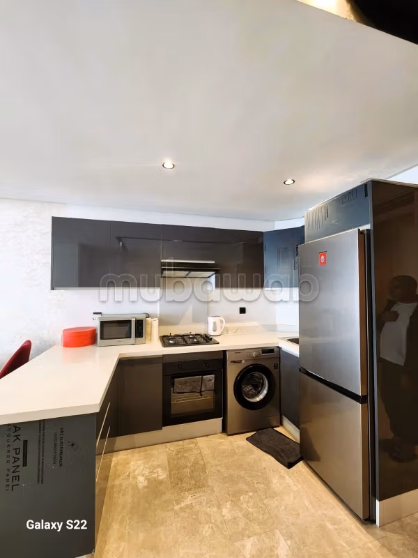 Studio neuf meublé Luxe à Beauséjour 
enface Cfc