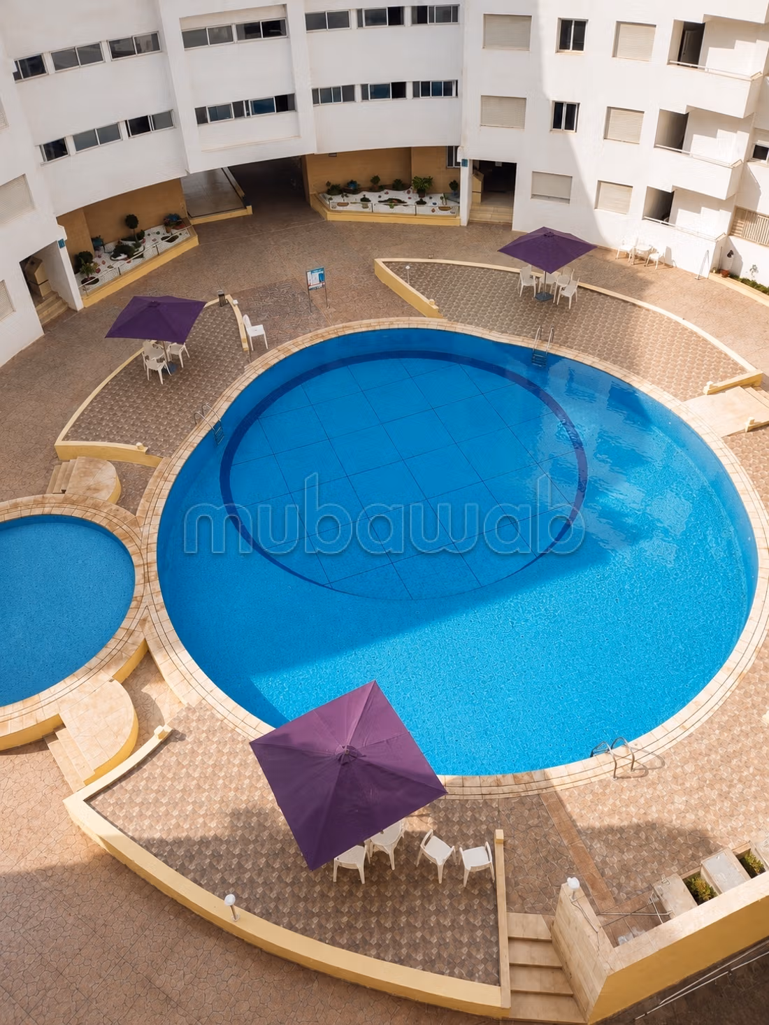 Magnificent apartment with pool