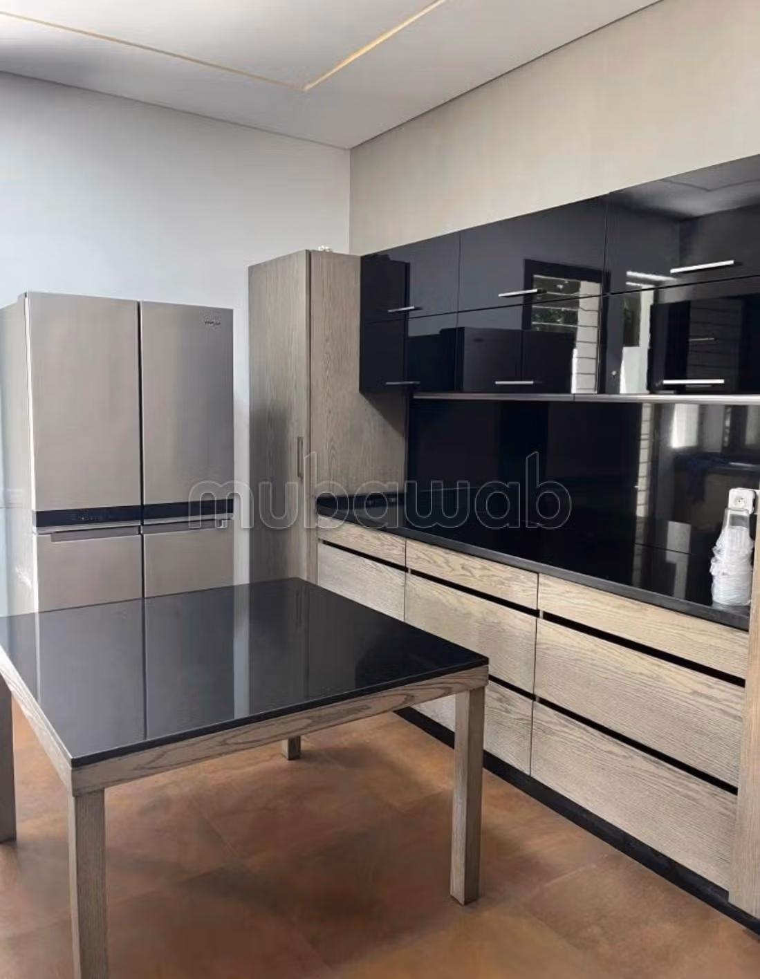 Villa de luxe à louer à Anfa Supérieur. Surface totale 700 m². Parking et jardin