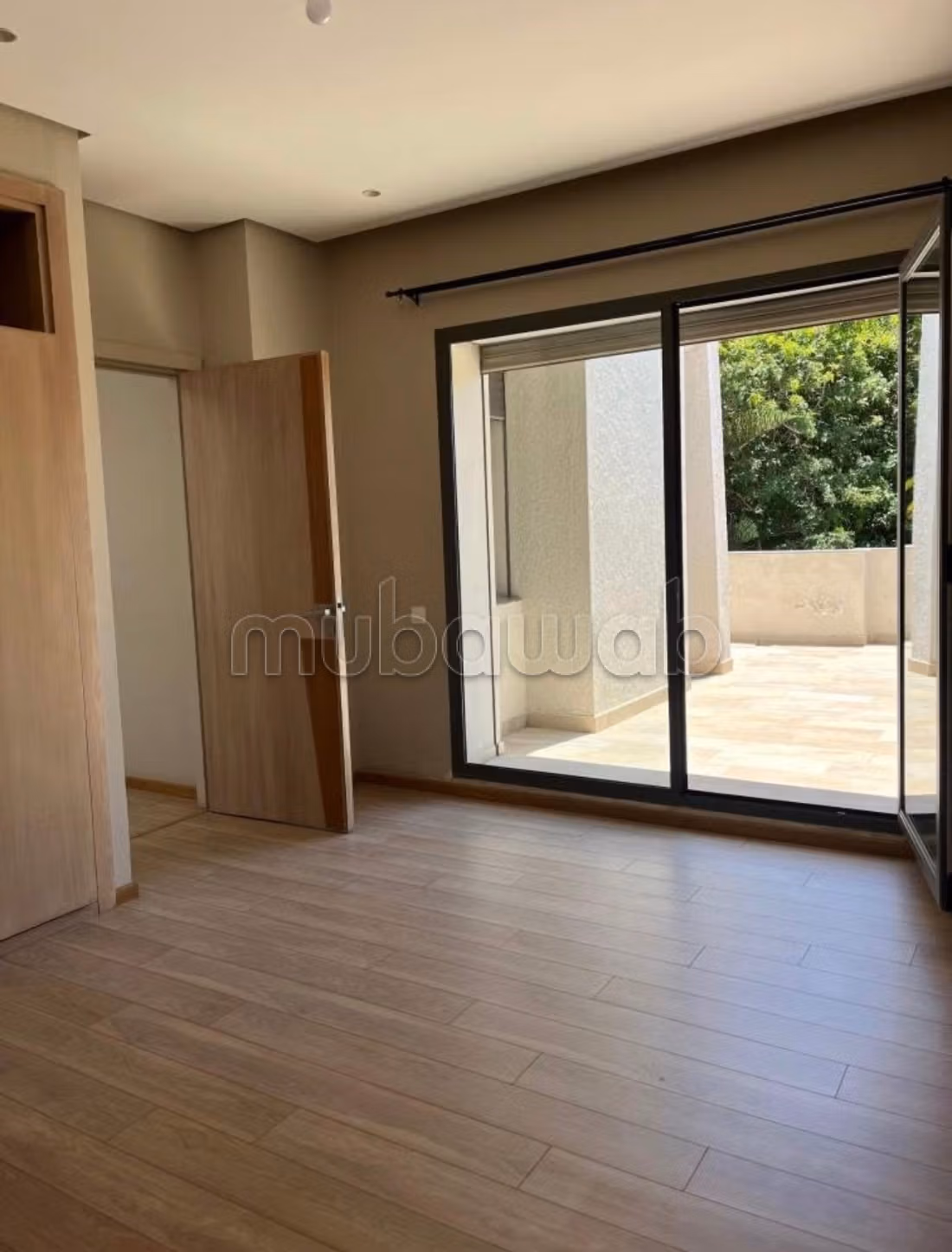 Villa de luxe à louer à Anfa Supérieur. Surface totale 700 m². Parking et jardin
