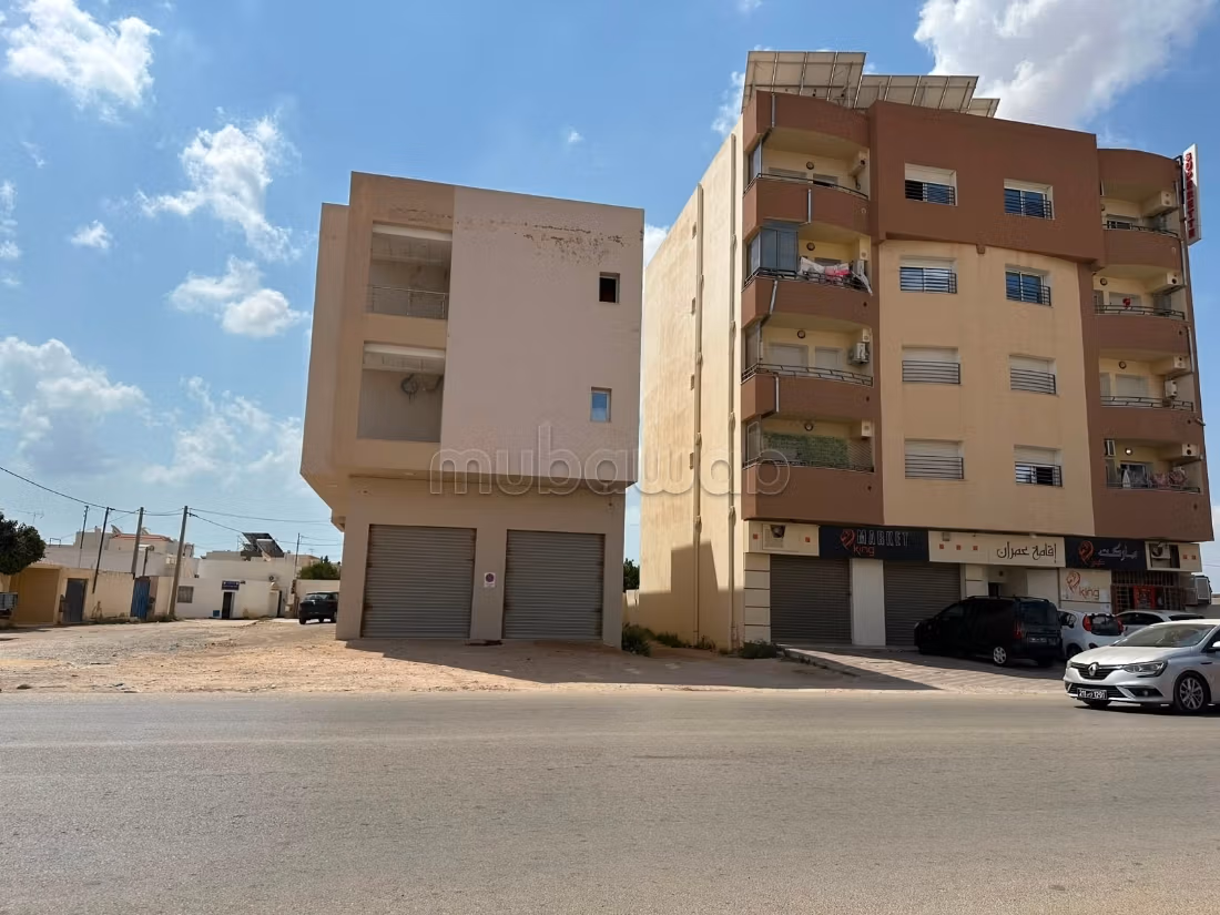 Terrain de 1 334 m² à vendre – Route El Ain Km 4