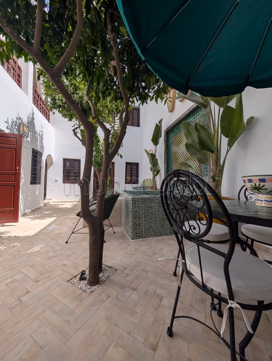 Riad Rénové à Neuf avec Bassin & Hammam – Laarouss — 2